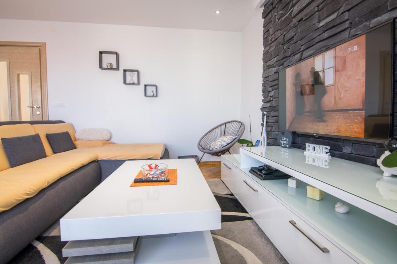 Apartament Apartman Petra Makarska Zewnętrze zdjęcie