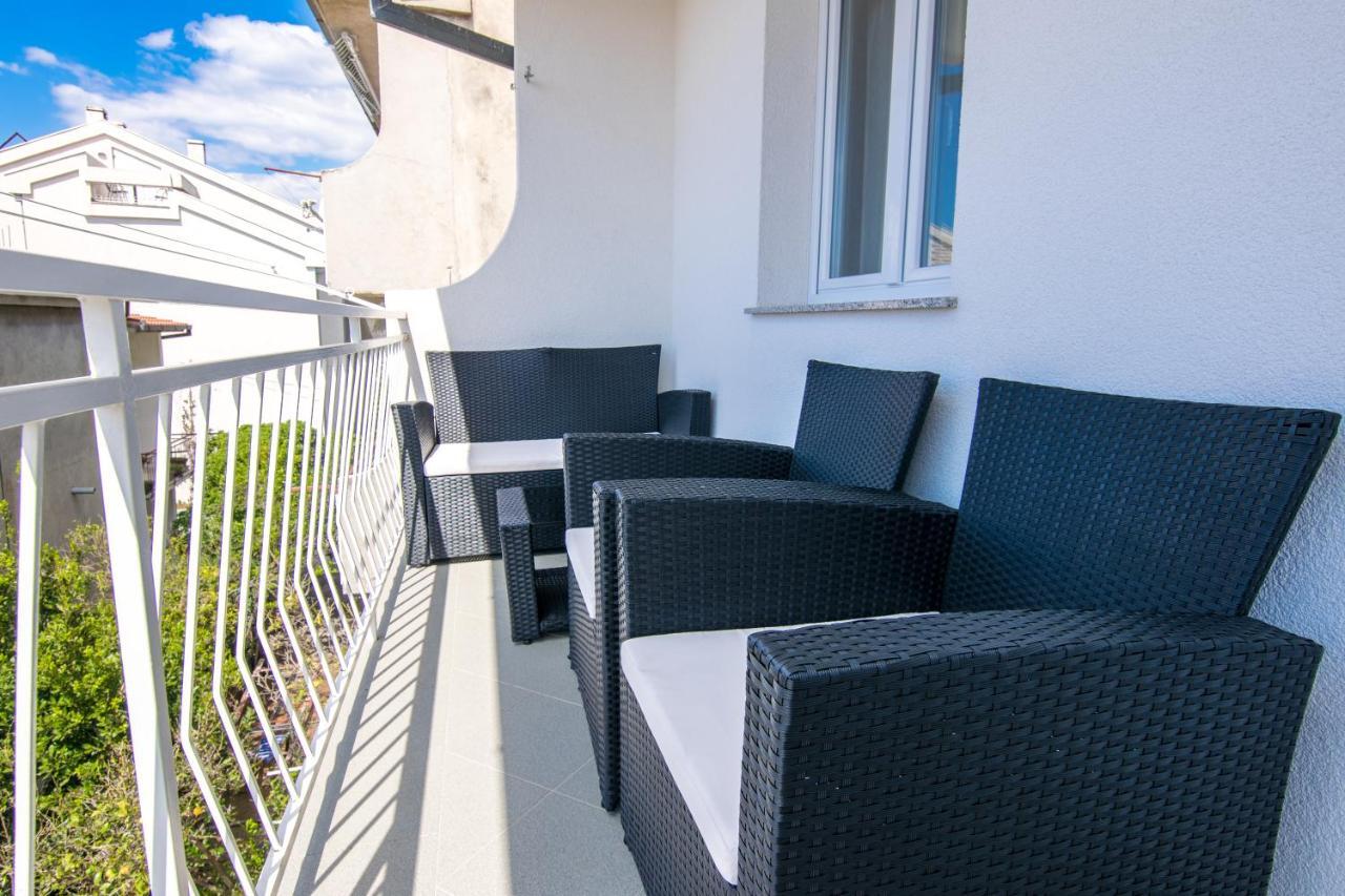 Apartament Apartman Petra Makarska Zewnętrze zdjęcie